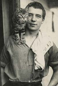 Mrs. Chippy on the shoulder of Perce Blackborow, a stowaway and eventual crew member on the Endurance.